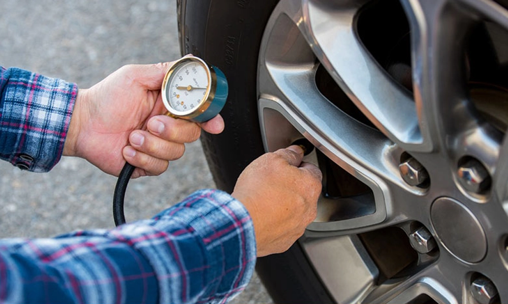 Tire pressure gauge, a tool for measuring and ensuring the health of tires