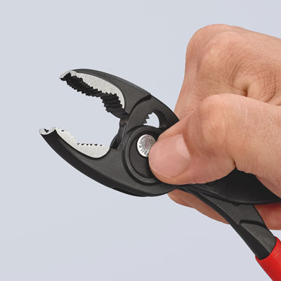 the-position-to-be-changed-quickly-82xx200-Knipex