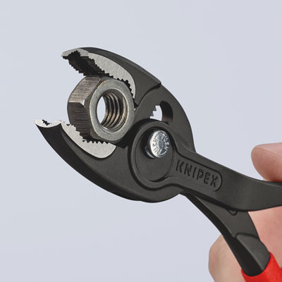 The-box-joint-is-robust-and-flexible-82xx200-Knipex