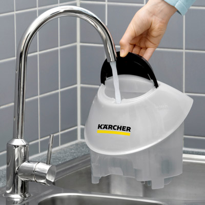 Continuously refillable, detachable water tank